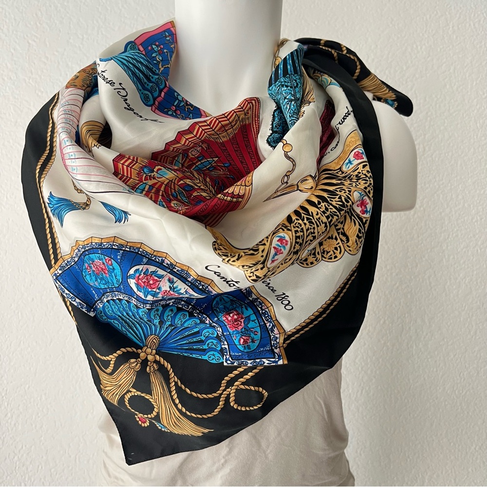 Vintage Avon Fans of the World Square Scarf